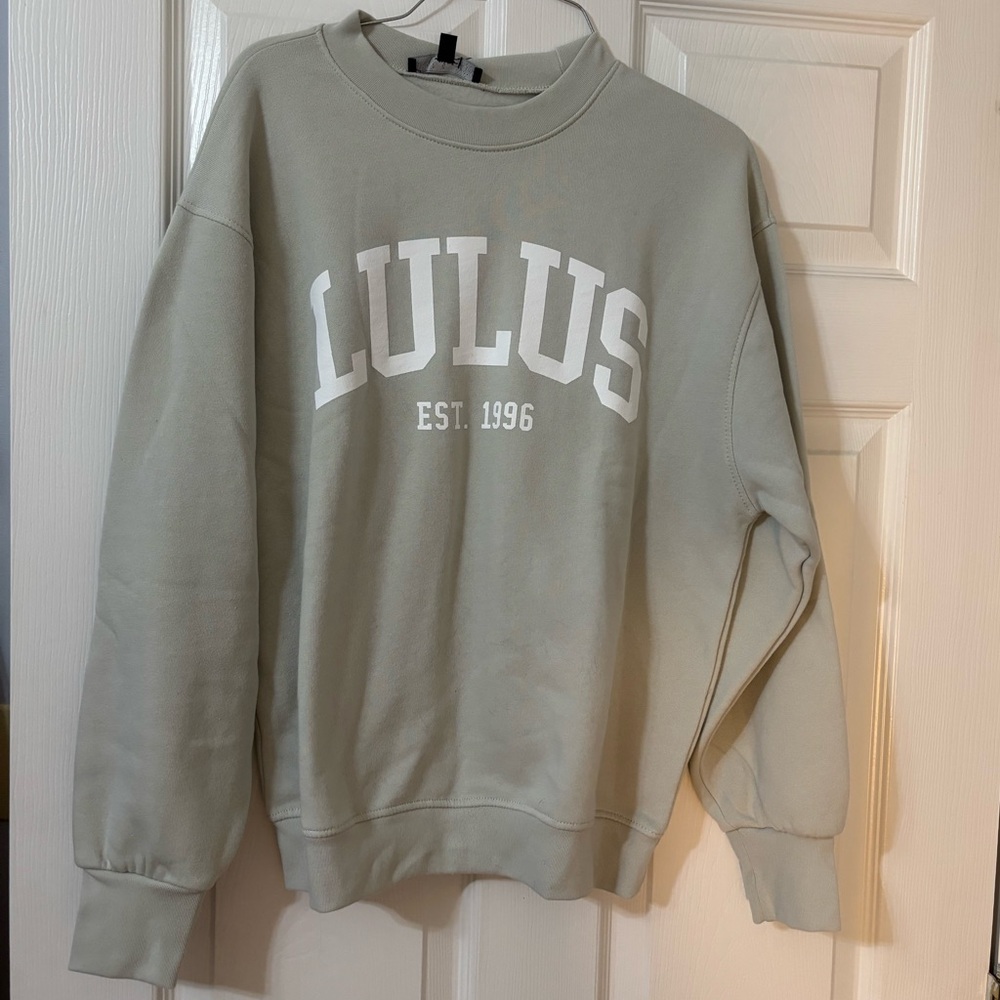 Lulu’s XS mint/gray sweatshirt NWT